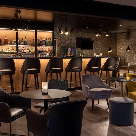 Dorint An Den Westfalenhallen Hotell 4*