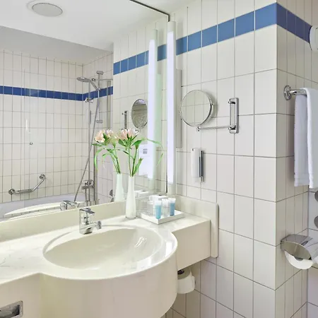 Dorint An Den Westfalenhallen Hotel 4*