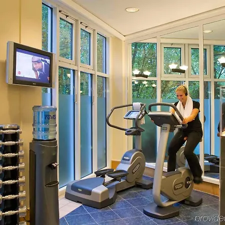 Dorint An Den Westfalenhallen Hotel 4*