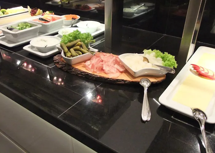 Dorint An Den Westfalenhallen 4*